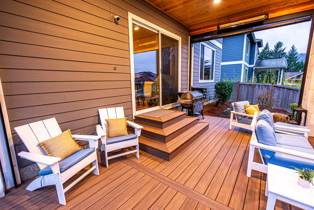 Hardwood deck with outdoor furniture